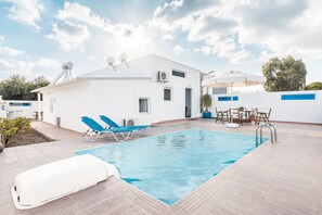 Pool - Country House 'Beach Pearl' with Private Pool, Private Terrace and Wi-Fi (Rhodes)