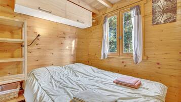 1 chambre, fer et planche Ă repasser, Wi-Fi, draps fournis