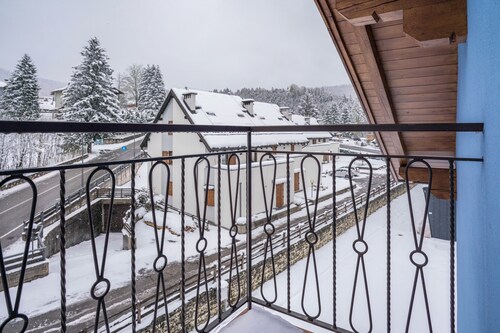 Appartement "House Cuel Milena Folgaria - Green" avec vue sur la montagne et jardin partagé