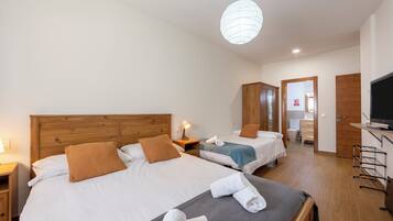 3 chambres, fer et planche Ă repasser, Wi-Fi gratuit, draps fournis