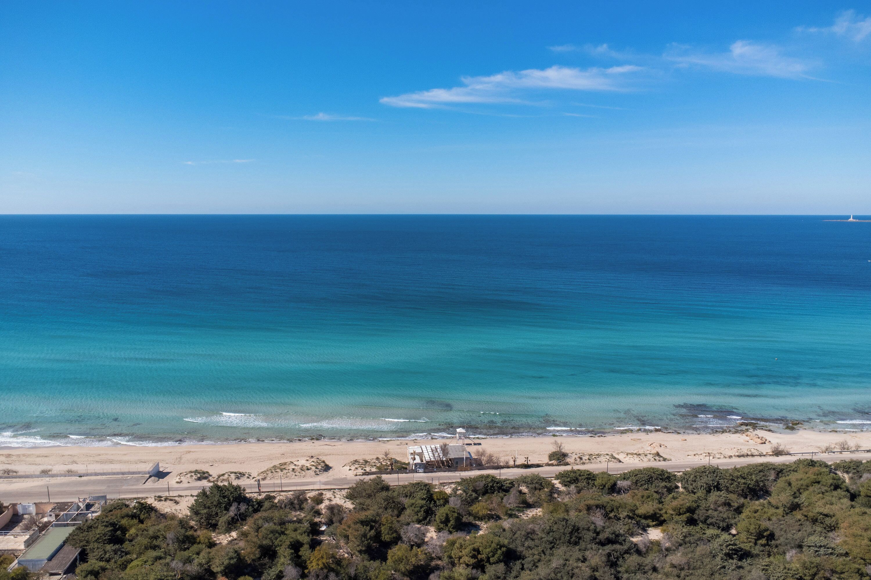 Una spiaggia nelle vicinanze