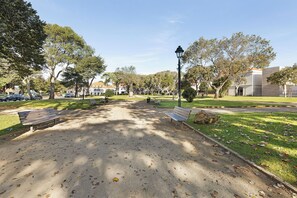 Property grounds - Apartment 'Jardim Da Parada' with Wi-Fi (Cascais)