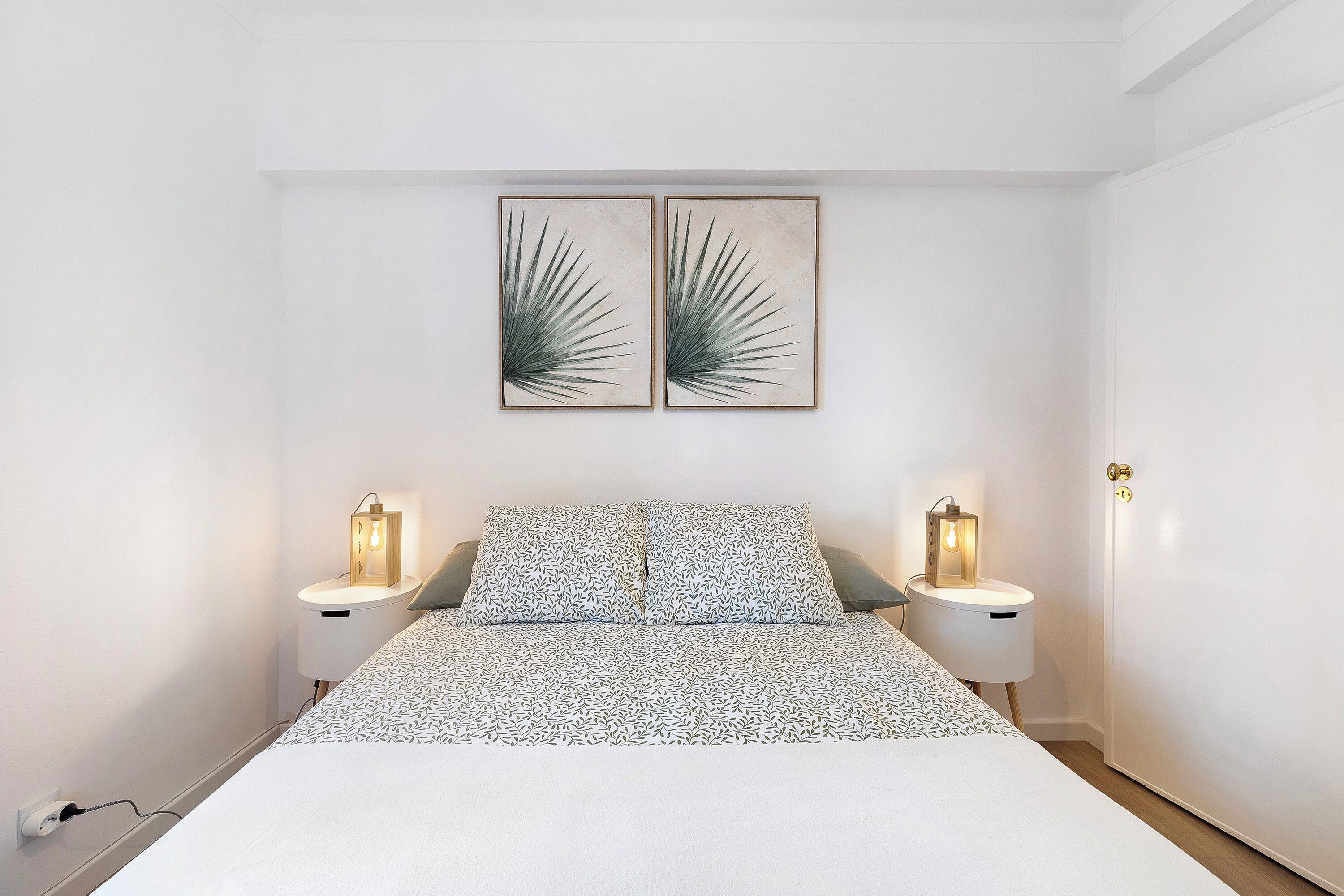 1 soverom, strykejern/-brett, wi-fi (inkludert) og sengetøy