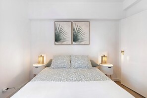 1 slaapkamer, een strijkplank/strijkijzer, gratis wifi, beddengoed