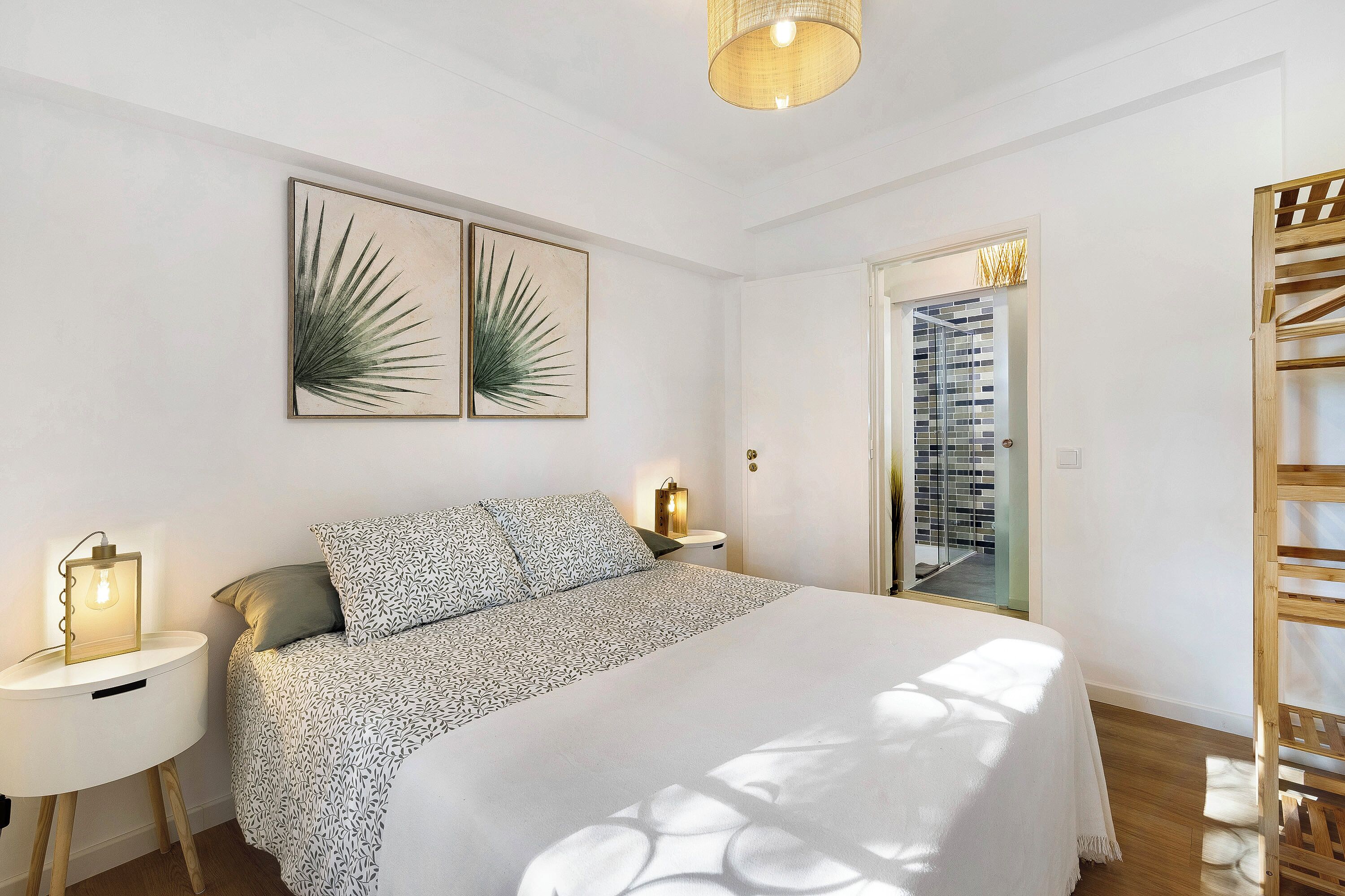 1 chambre, fer et planche à repasser, Wi-Fi gratuit, draps fournis