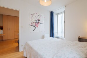 1 bedroom, iron/ironing board