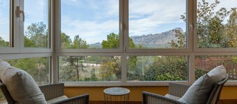Holiday Home 'Collbato Resort' with Mountain View, Wi-Fi and Air Conditioning