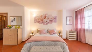 1 chambre, fer et planche Ă repasser, Wi-Fi gratuit, draps fournis