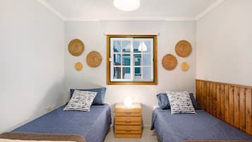 2 bedrooms, free WiFi, bed sheets