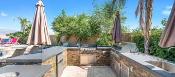 Oasis in the sun - Pool/Spa/Ping Pong/Bbq, Gorgeous mnt views!