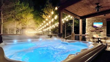 Bain à remous extérieur