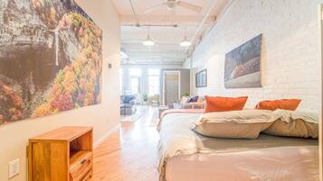 2 makuuhuonetta, silitysrauta/-lauta, Wi-Fi, vuodevaatteet