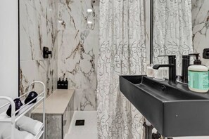 Free toiletries, hair dryer