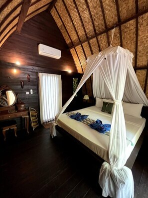 Free WiFi, bed sheets - Nelly Homestay (Gili Air)