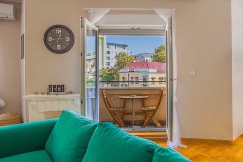 2 bedrooms, City center!