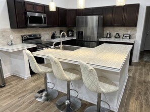 Fridge, microwave, oven, stovetop - Large Beautiful Home 1 Mile from the Superdome (New Orleans)