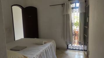 2 quartos, escrivaninha, Wi-Fi, roupa de cama