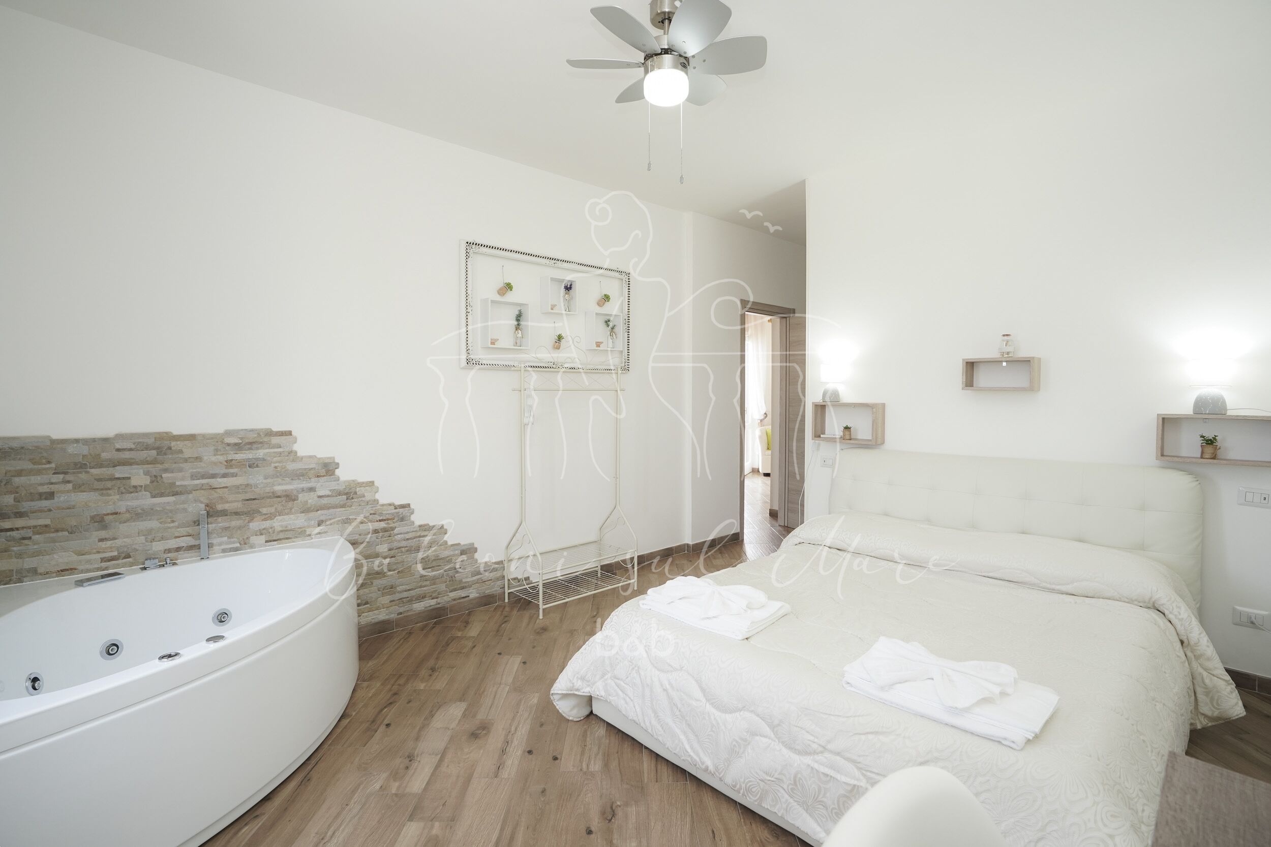 Zimmer, 1 Schlafzimmer, Balkon, Stadtblick | 1 Schlafzimmer