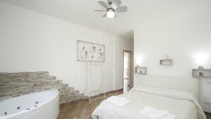 Room, 1 Bedroom, Balcony, City View - Room in B&B - B&B Balconi Sul Mare Deluxe Room With Hydromassage "madonna Dell'altomare" (Otranto)