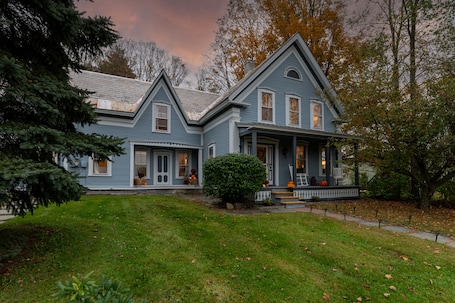 Exterior. Historic 150-year-old farmhouse, Jacuzzi included