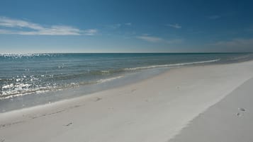 In Strandnähe, Liegestühle