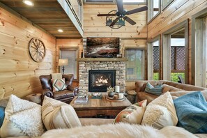 Smart TV, lareira, videogames, DVD player