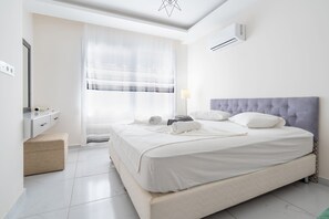 Apartemen Keluarga, 2 kamar tidur | Seprai antialergi, setrika/meja setrika, dan tempat tidur bayi gratis