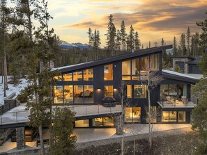 Exterior - NEW The Overlook: Once-in-a-lifetime Views, Hot Tub, Seclusion + 3 miles to Breck (Blue River)