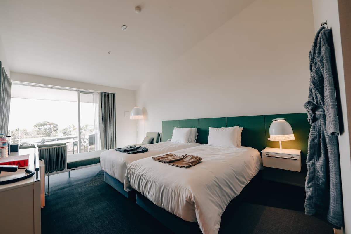 Superior Twin Room, 2 Katil Bujang (Single) | Item bar mini percuma, peti besi dalam bilik, Wi-fi percuma