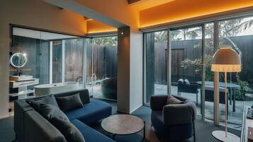 Luxury Double Room, 1 King Bed | Free minibar items, in-room safe, free WiFi, bed sheets