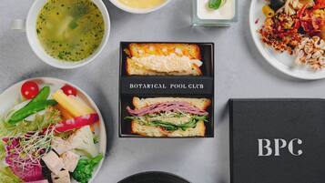 Free daily self-serve breakfast