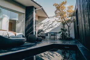 Luxury Double Room, 1 King Bed | Terrace/patio - BOTANICAL POOL CLUB (Kyonan)