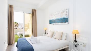 3 chambres, fer et planche à repasser, accès Internet, draps fournis