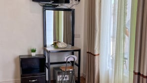 In-room safe, desk, laptop workspace, WiFi (free) - Sunrise Hotel & Resort (Jambiani)
