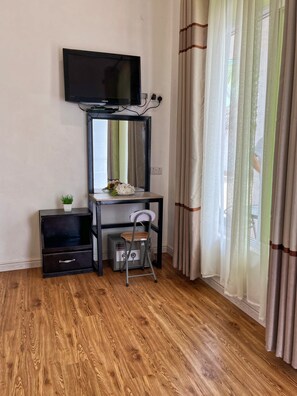 In-room safe, desk, laptop workspace, free WiFi - Sunrise Hotel & Resort (Jambiani)