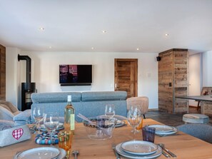 TV, fireplace - Ferme D'Alice A2 by Interhome (Nendaz)