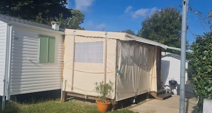 À 5 Minutes de la Plage Mobil Home 2 Chambres sur Camping 4 Étoiles