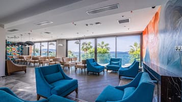 106-cm-LCD-Fernseher mit Satellitenempfang