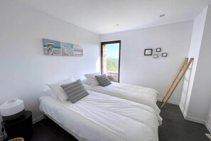 3 chambres, fer et planche à repasser, Wi-Fi gratuit