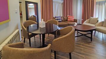 Vibe Executive Suite | Living area | Smart TV
