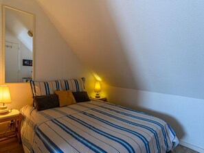 1 quarto, escrivaninha, Wi-Fi