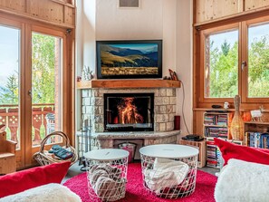 TV, fireplace, DVD player