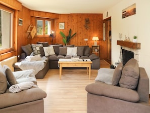 Televisie en een open haard