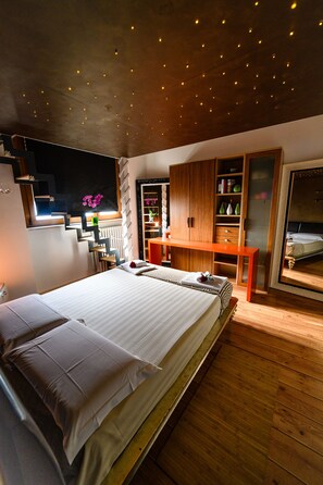 3 bedrooms, desk, iron/ironing board, bed sheets - Langhe Beauty Apartment (Alba)