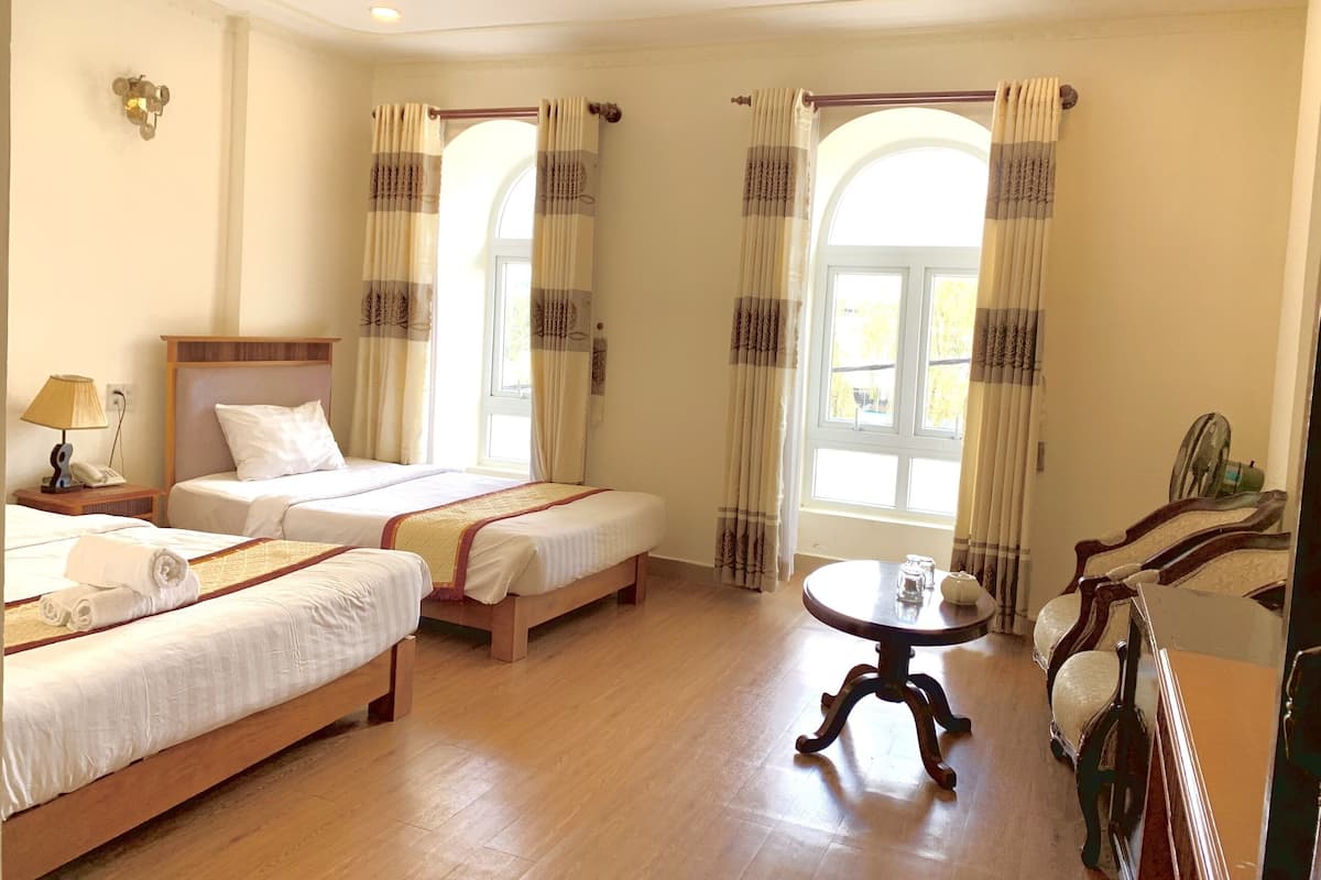 Deluxe Triple Room | WiFi (free), individually decorated, individually furnished, bed sheets