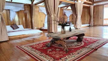 Panoramic Shared Dormitory | Living area