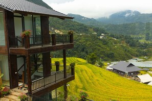 Front of property - Black Ship Sapa (Sa Pa)