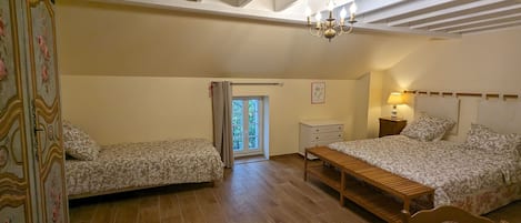 4 chambres, Wi-Fi gratuit, draps fournis