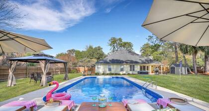 Savannah 5BR Pool, Jacuzzi, Firepit, Sports, Games