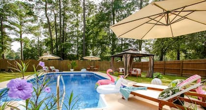 Savannah 5BR Pool, Jacuzzi, Firepit, Sports, Games